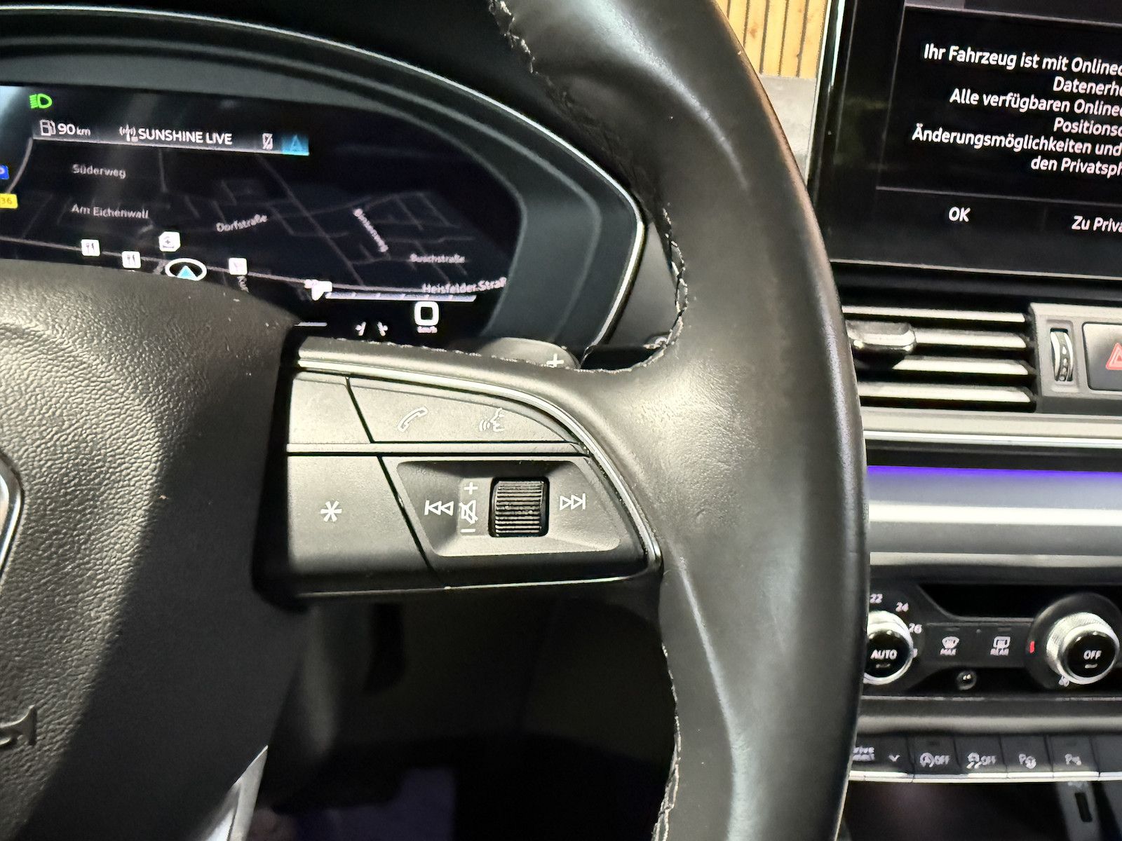Fahrzeugabbildung Audi Q5 2,0 TDI S tronic *Navi*AHK*ACC*Virtual*20´Alu
