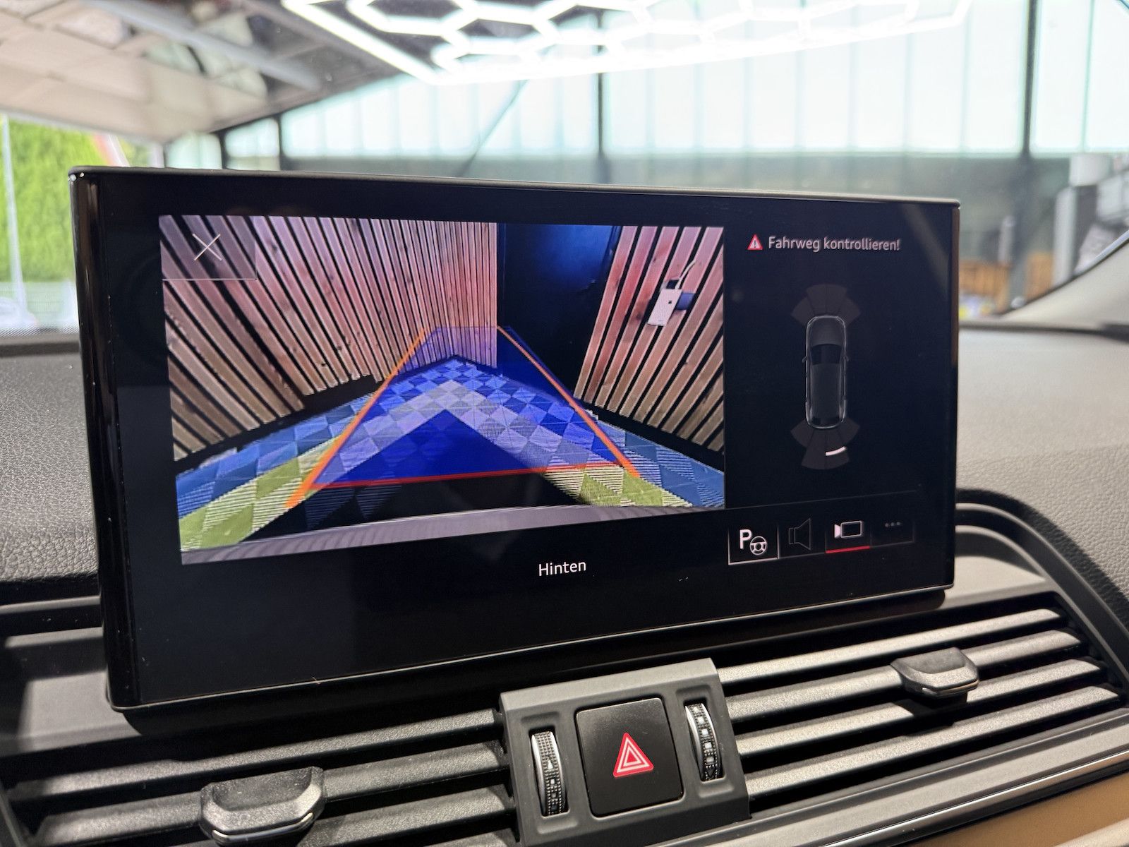 Fahrzeugabbildung Audi Q5 2,0 TDI S tronic *Navi*AHK*ACC*Virtual*20´Alu
