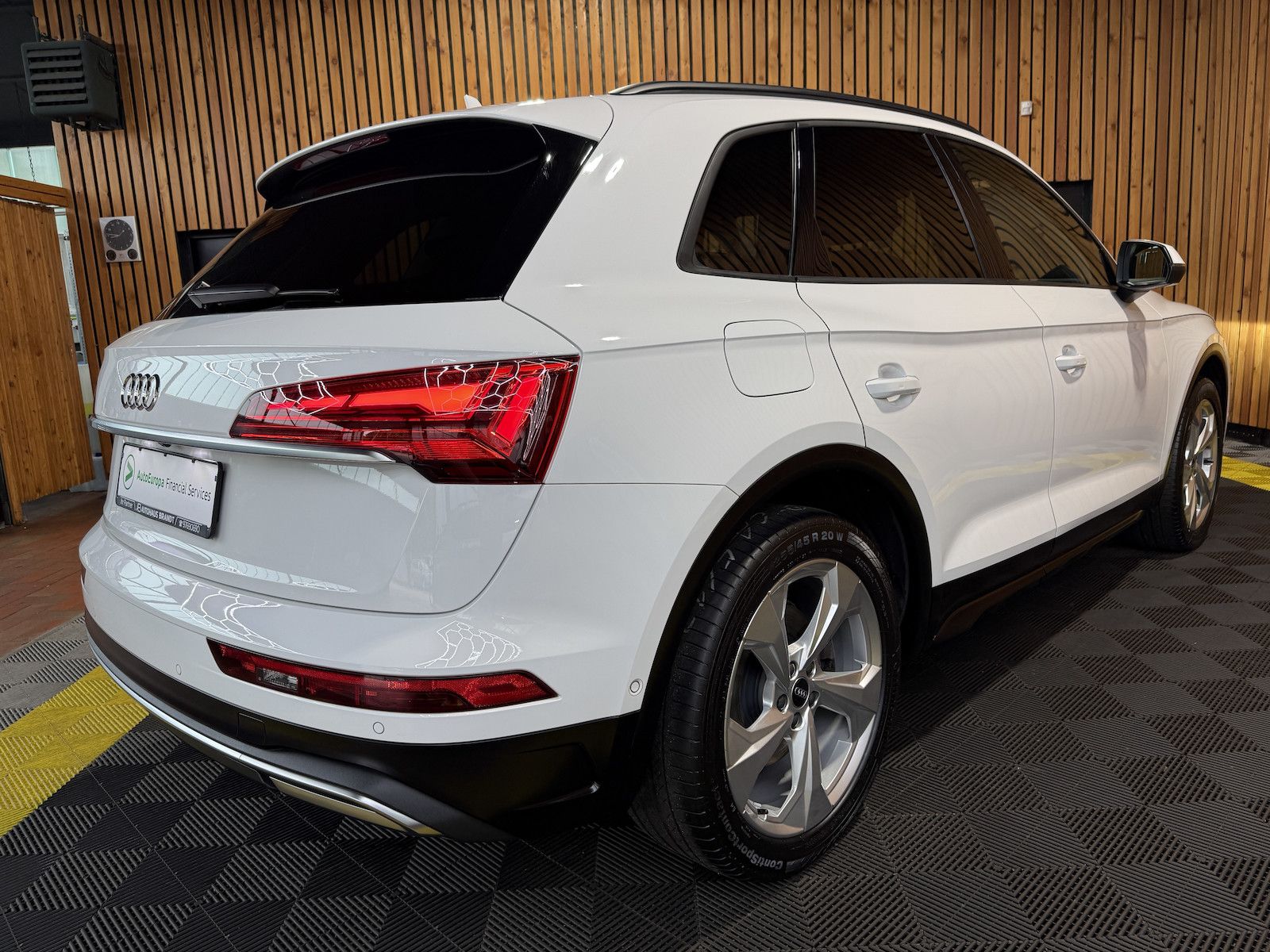 Fahrzeugabbildung Audi Q5 2,0 TDI S tronic *Navi*AHK*ACC*Virtual*20´Alu