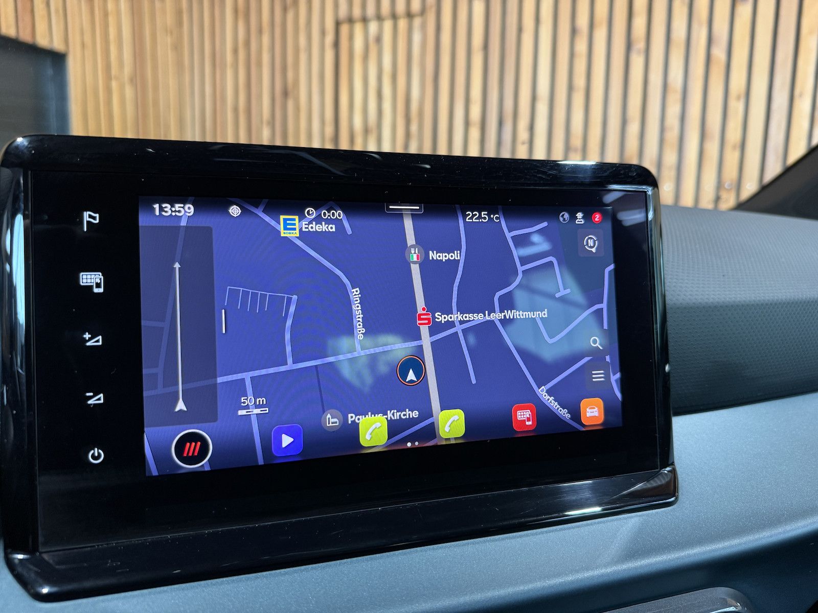 Fahrzeugabbildung SEAT Arona TSI DSG *Navi*App*Kam*ACC*Keyl.*Beats*Virt