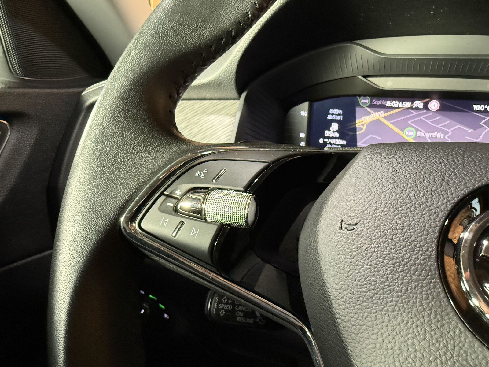 Fahrzeugabbildung SKODA Kodiaq 2,0 TDI DSG *Navi*Matrix*Virtual*Kam*AHK*
