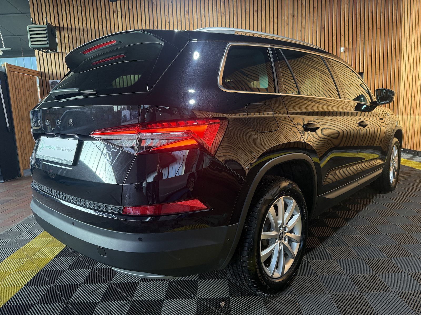 Fahrzeugabbildung SKODA Kodiaq 2,0 TDI DSG *Navi*Matrix*Virtual*Kam*AHK*