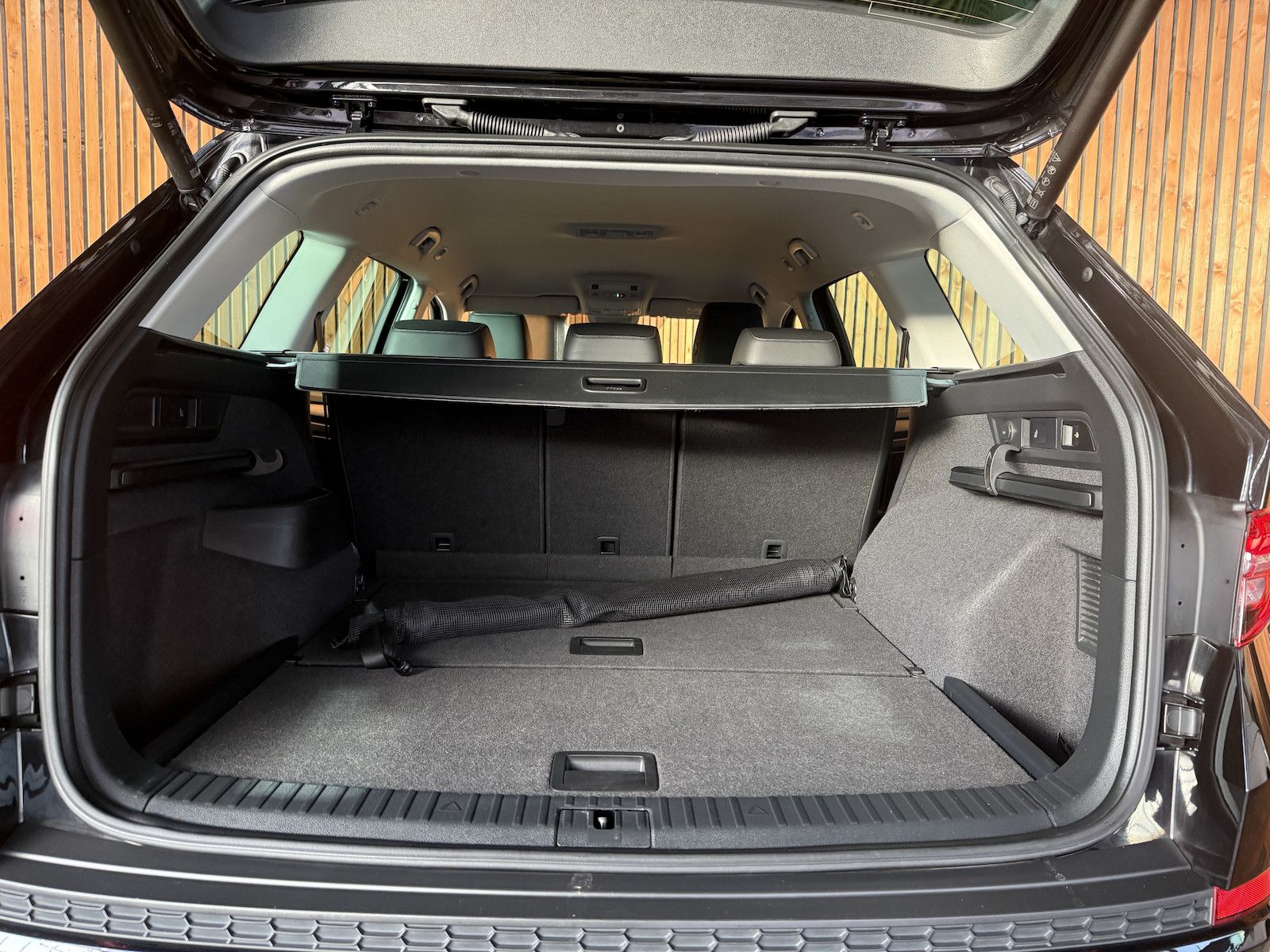 Fahrzeugabbildung SKODA Kodiaq 2,0 TDI DSG *Navi*Matrix*Virtual*Kam*AHK*