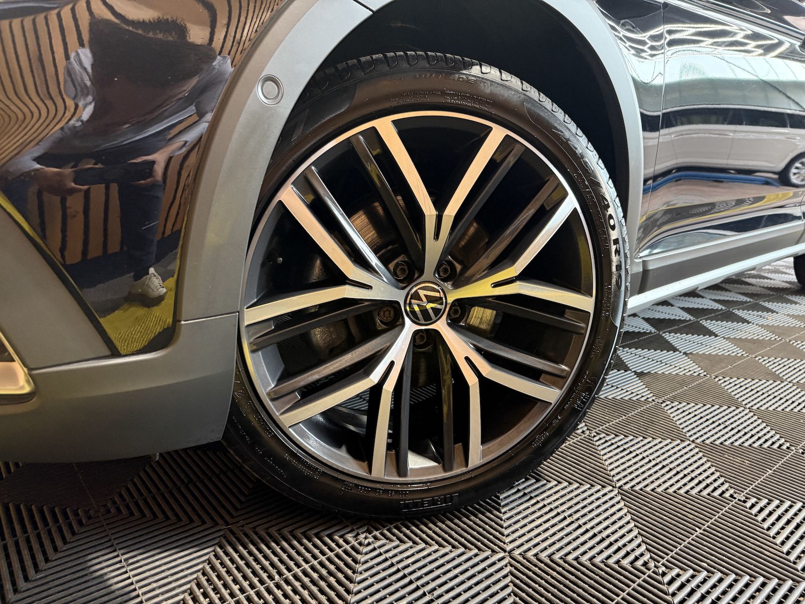 Fahrzeugabbildung Volkswagen Passat Alltrack 2,0 TDI 4M DSG Navi*360*Pano*AHK