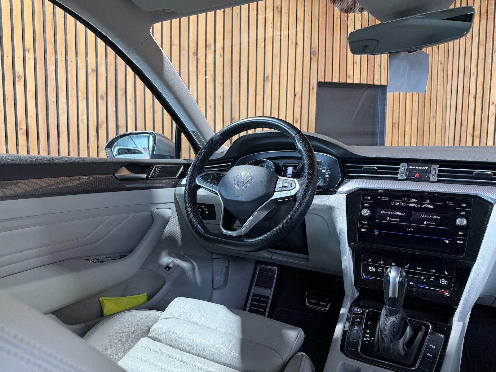 Fahrzeugabbildung Volkswagen Passat Alltrack 2,0 TDI 4M DSG Navi*360*Pano*AHK