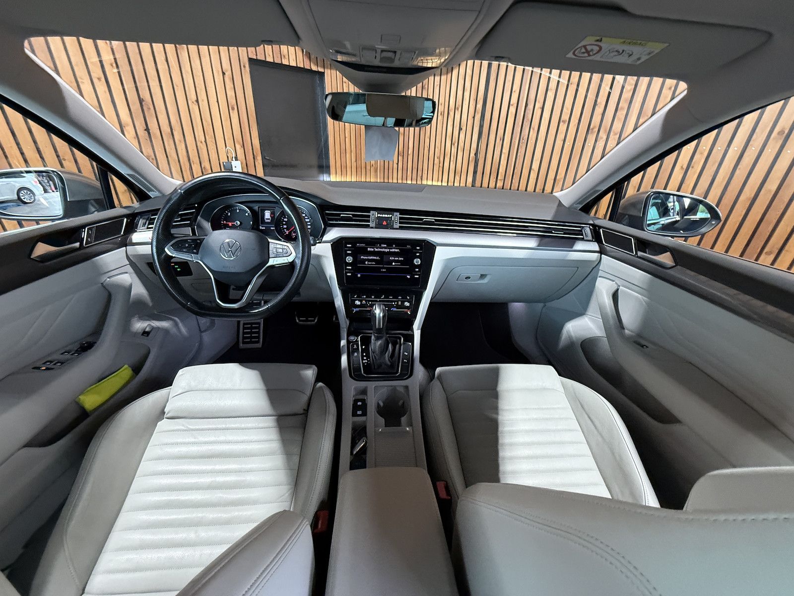 Fahrzeugabbildung Volkswagen Passat Alltrack 2,0 TDI 4M DSG Navi*360*Pano*AHK
