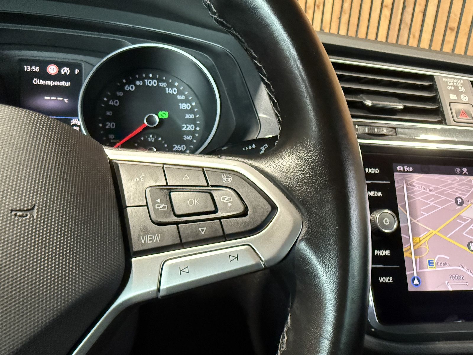 Fahrzeugabbildung Volkswagen Tiguan 2,0 TDI Active DSG *Navi*AHK*Kam*ACC*LED