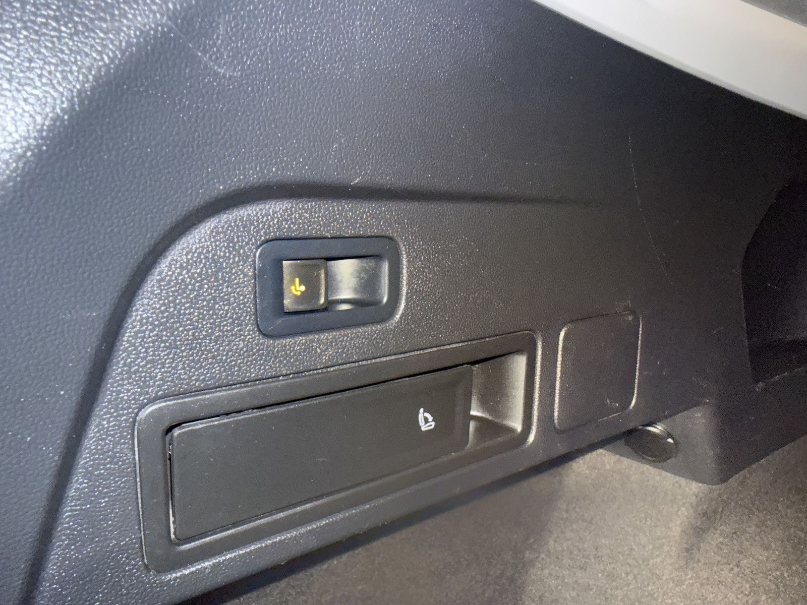 Fahrzeugabbildung Volkswagen Tiguan Allspace 2,0TDI Eleg. 4M DSG Navi*360*AHK