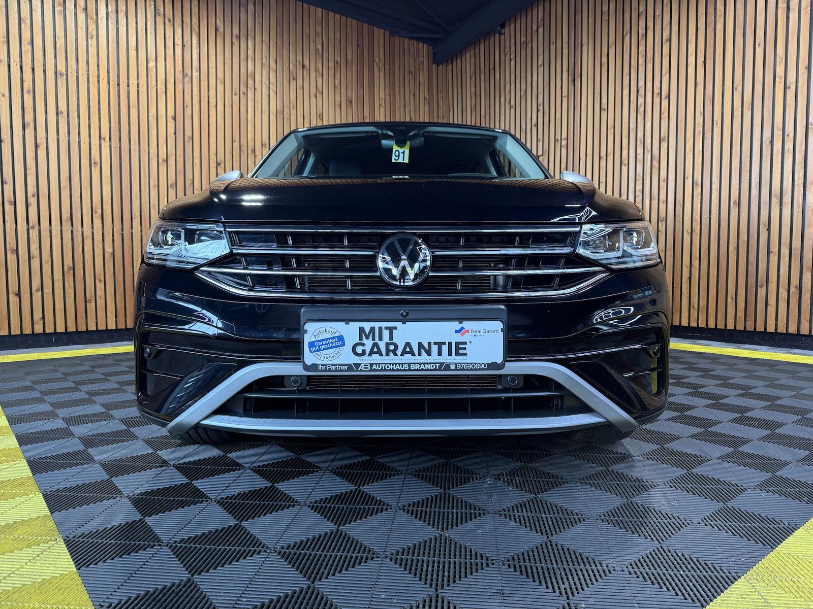 Fahrzeugabbildung Volkswagen Tiguan Allspace 2,0TDI Eleg. 4M DSG Navi*360*AHK