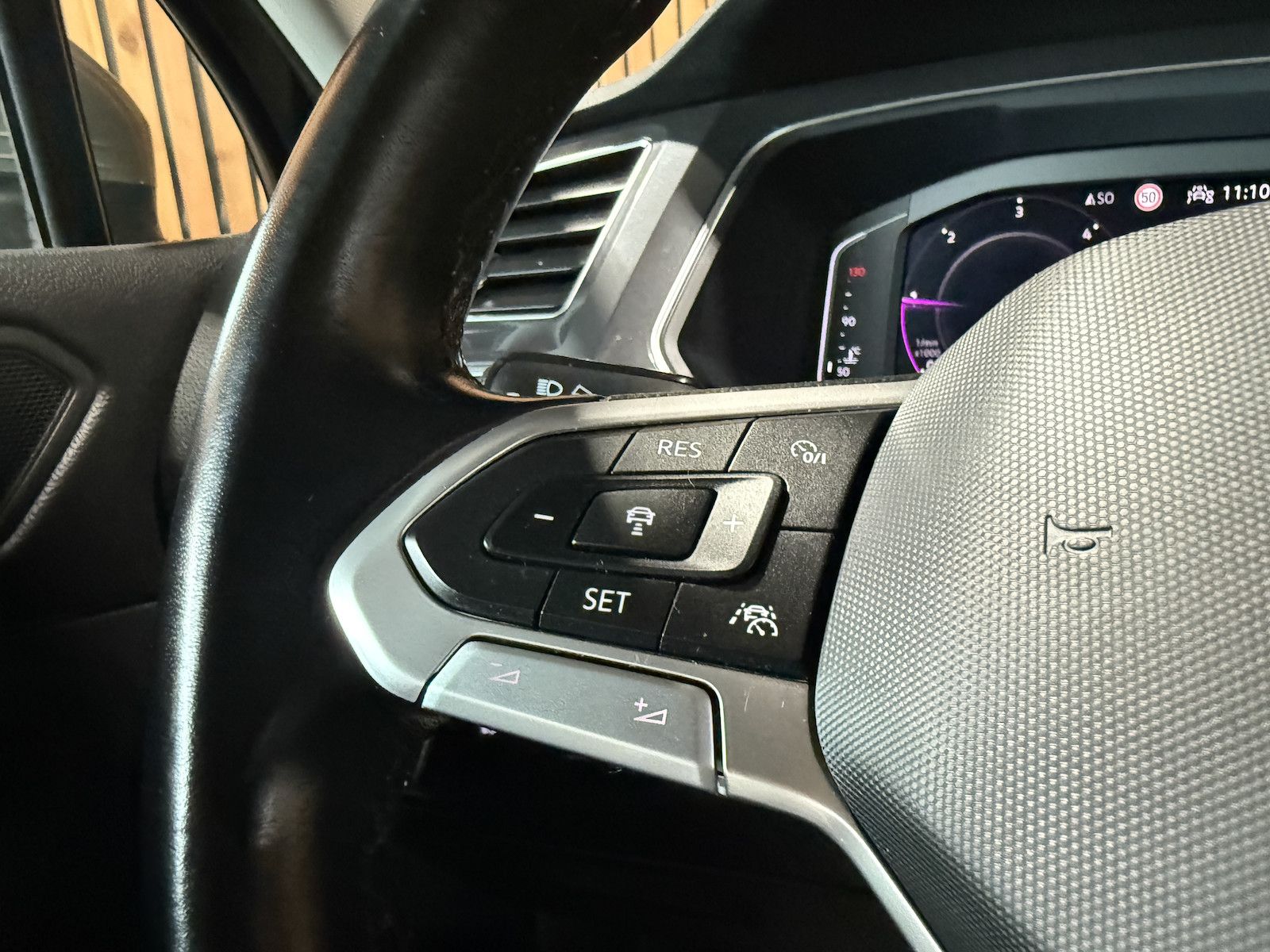 Fahrzeugabbildung Volkswagen Tiguan Allspace 2,0TDI Eleg. 4M DSG Navi*360*AHK