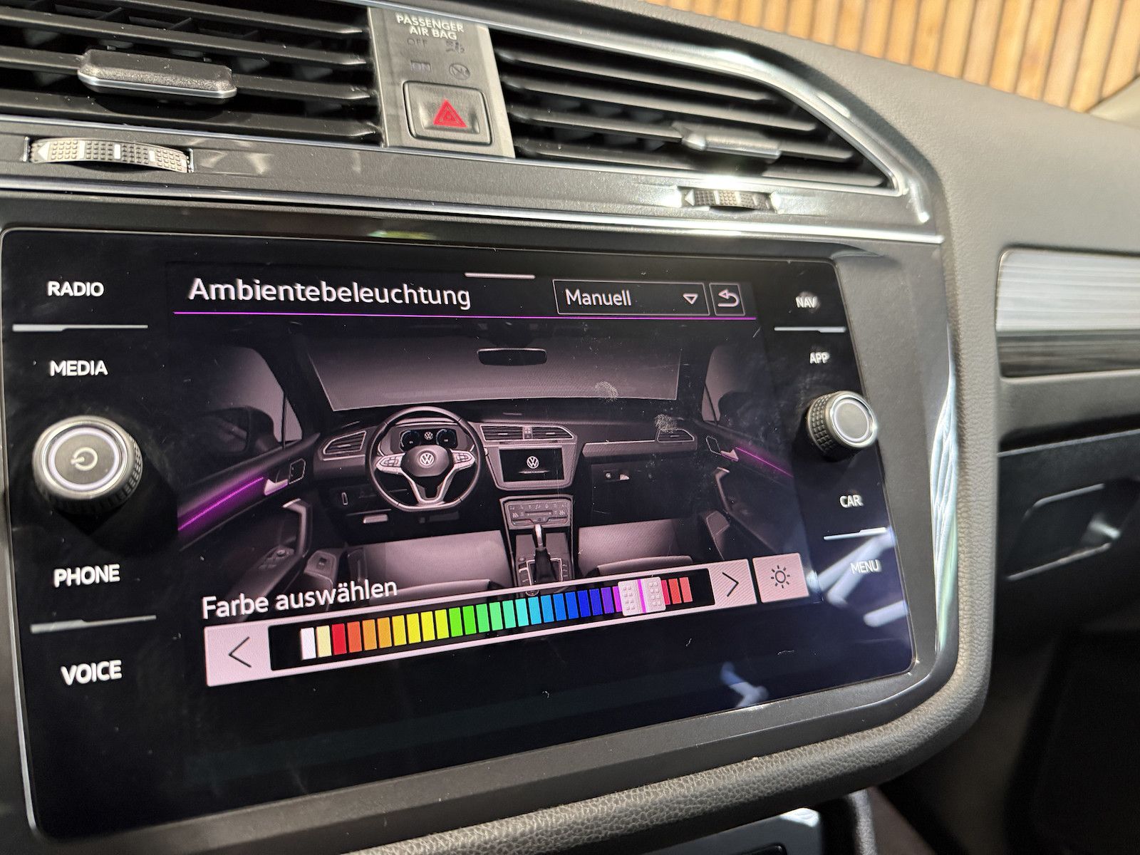 Fahrzeugabbildung Volkswagen Tiguan Allspace 2,0TDI Eleg. 4M DSG Navi*360*AHK
