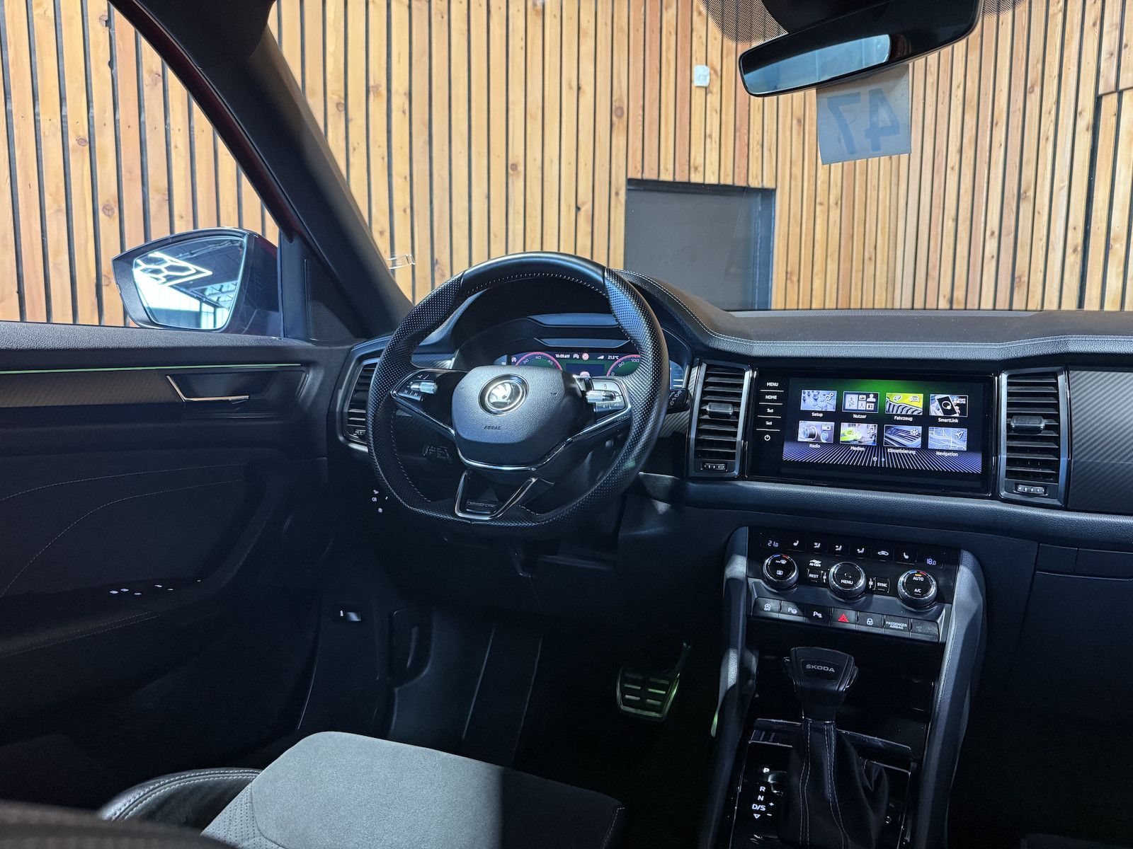 Fahrzeugabbildung SKODA Kodiaq 2,0 TDI Sportline DSG Navi*Matrix*Kam*AHK