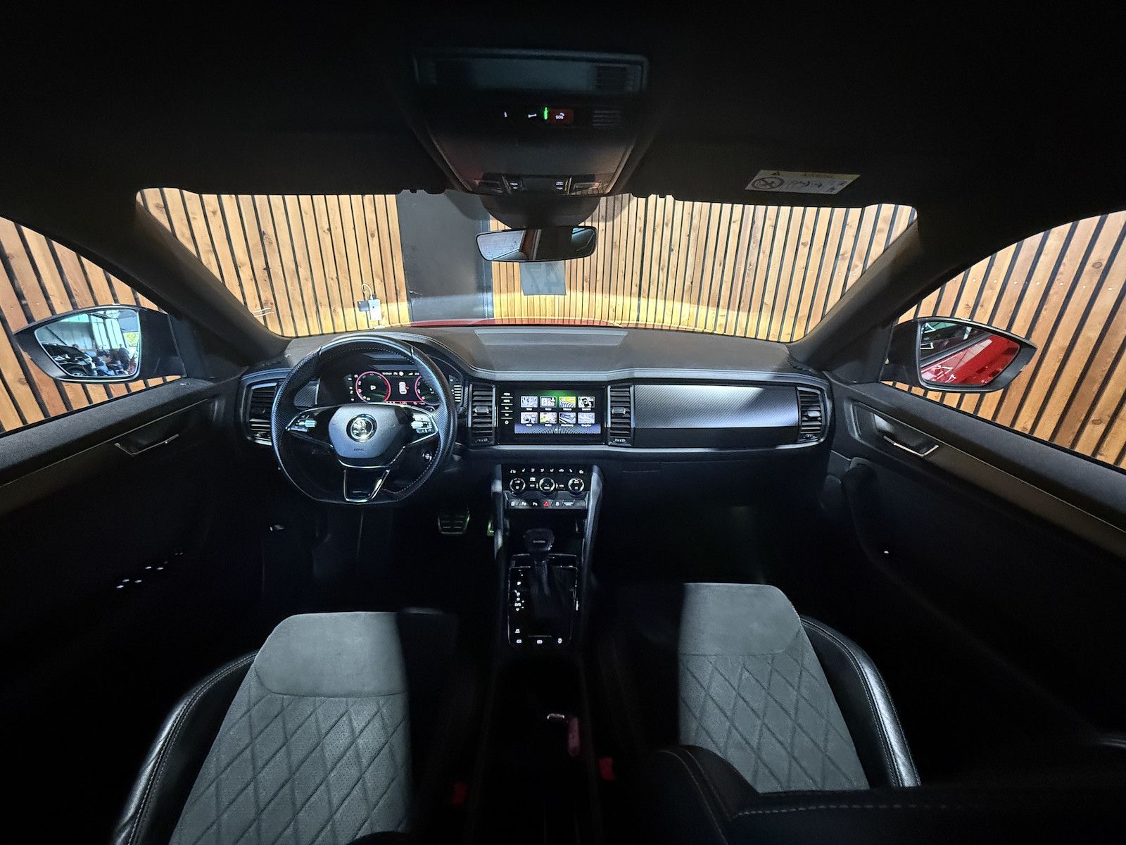 Fahrzeugabbildung SKODA Kodiaq 2,0 TDI Sportline DSG Navi*Matrix*Kam*AHK