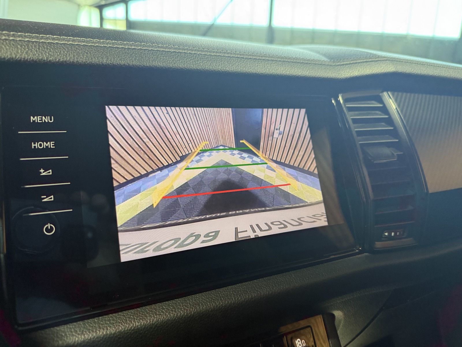 Fahrzeugabbildung SKODA Kodiaq 2,0 TDI Sportline DSG Navi*Matrix*Kam*AHK