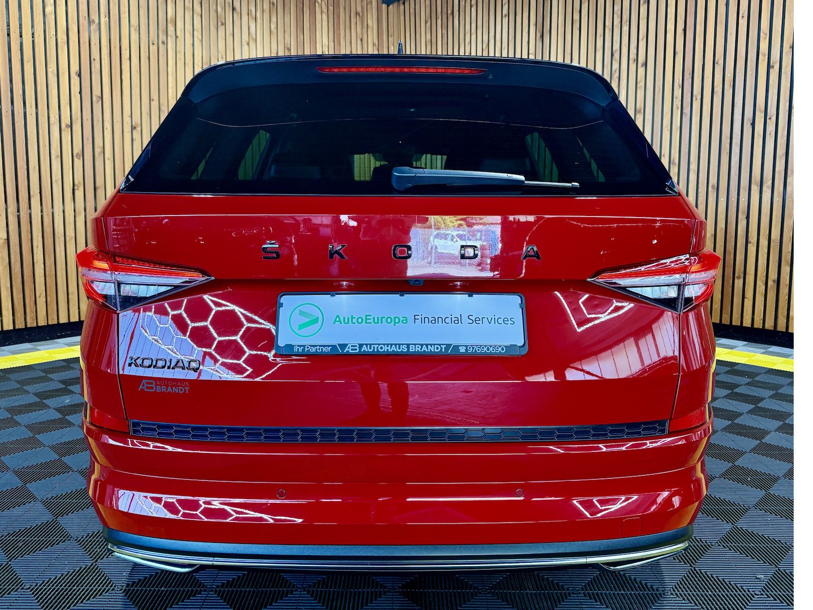 Fahrzeugabbildung SKODA Kodiaq 2,0 TDI Sportline DSG Navi*Matrix*Kam*AHK