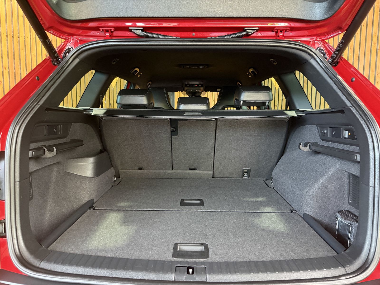 Fahrzeugabbildung SKODA Kodiaq 2,0 TDI Sportline DSG Navi*Matrix*Kam*AHK