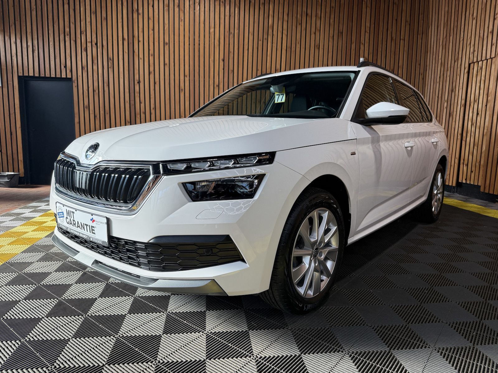 Fahrzeugabbildung SKODA Kamiq Clever TSI *Navi*Kam*LED*ACC*Virtual*App*