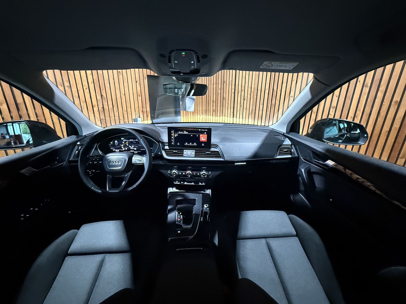Fahrzeugabbildung Audi Q5 40 TDI quattro *Navi*AHK*Virtual*Matrix*Keyl.