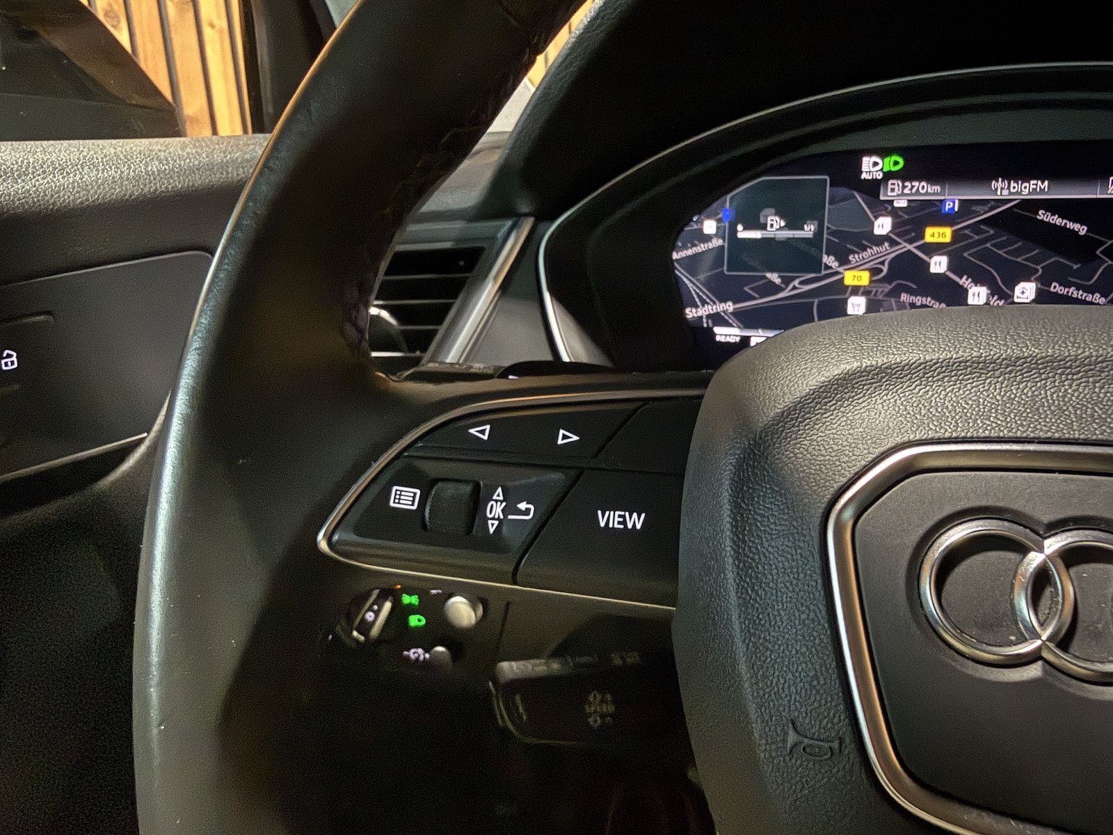Fahrzeugabbildung Audi Q5 40 TDI quattro *Navi*AHK*Virtual*Matrix*Keyl.