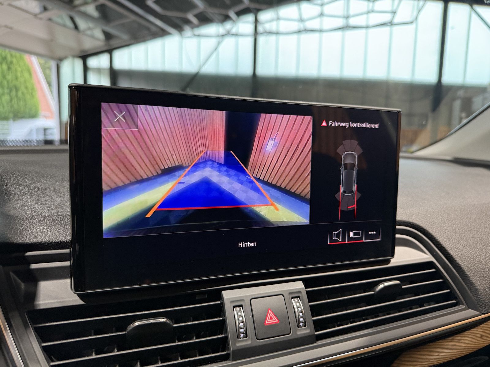 Fahrzeugabbildung Audi Q5 40 TDI quattro *Navi*AHK*Virtual*Matrix*Keyl.