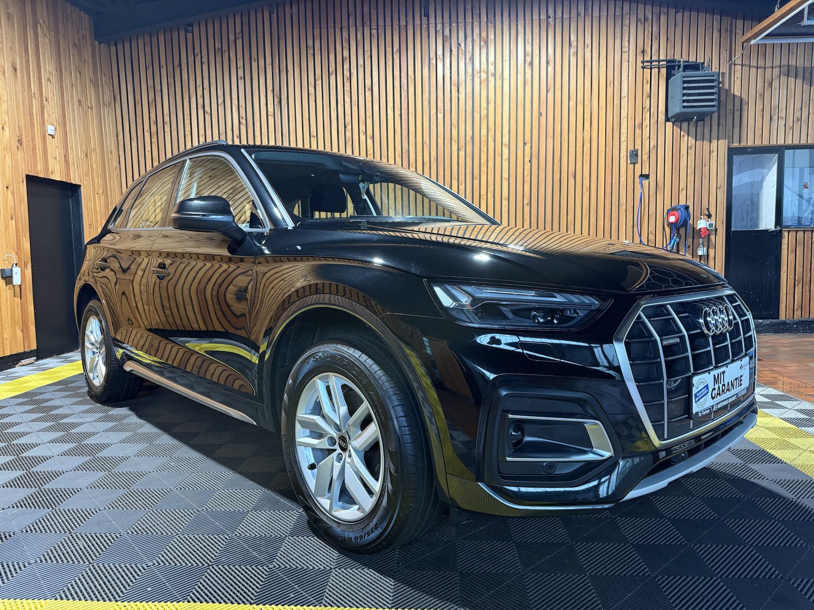 Fahrzeugabbildung Audi Q5 40 TDI quattro *Navi*AHK*Virtual*Matrix*Keyl.