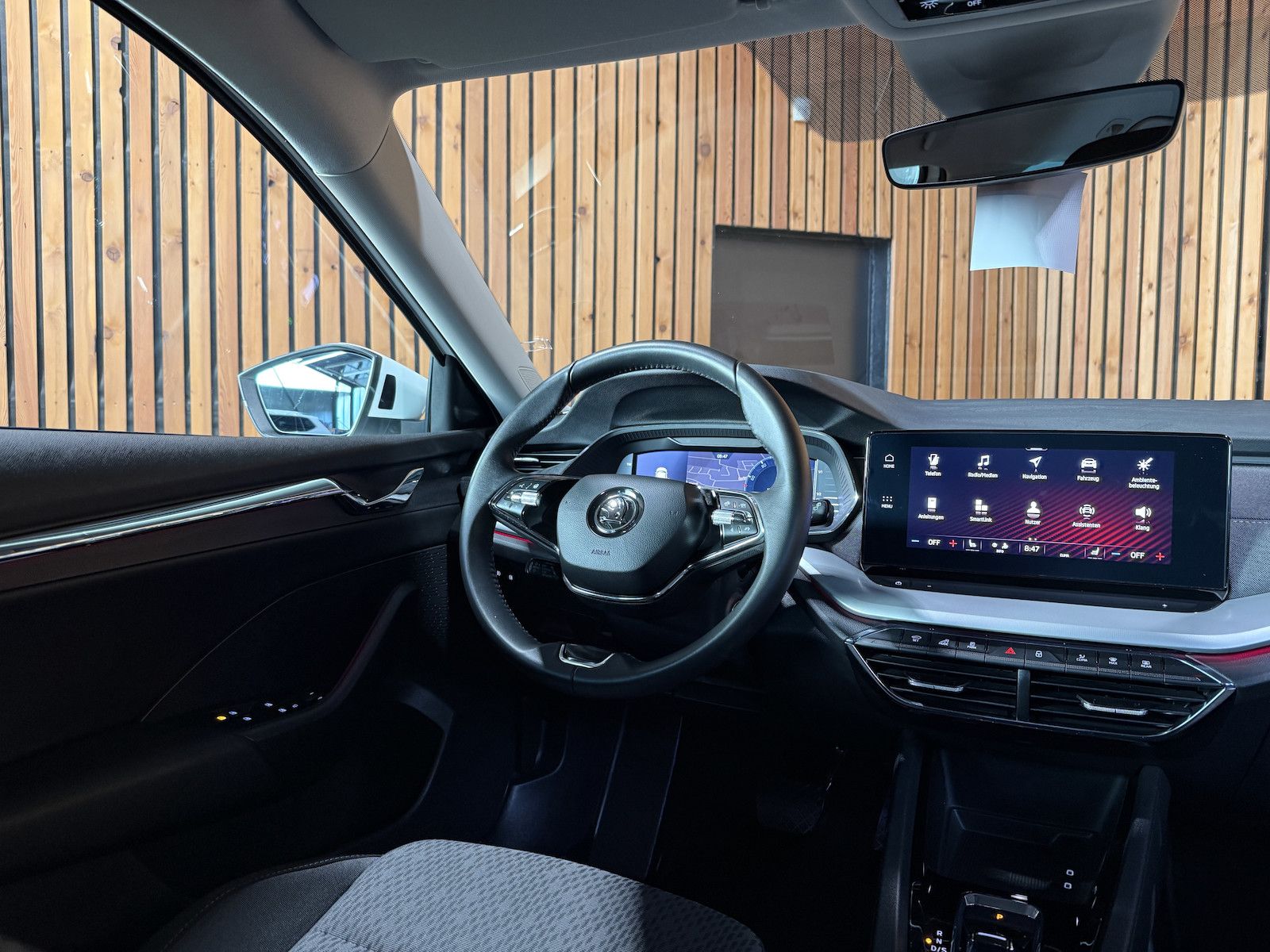 Fahrzeugabbildung SKODA Octavia Combi 2,0TDI Style DSG Navi*LED*Head*Kam