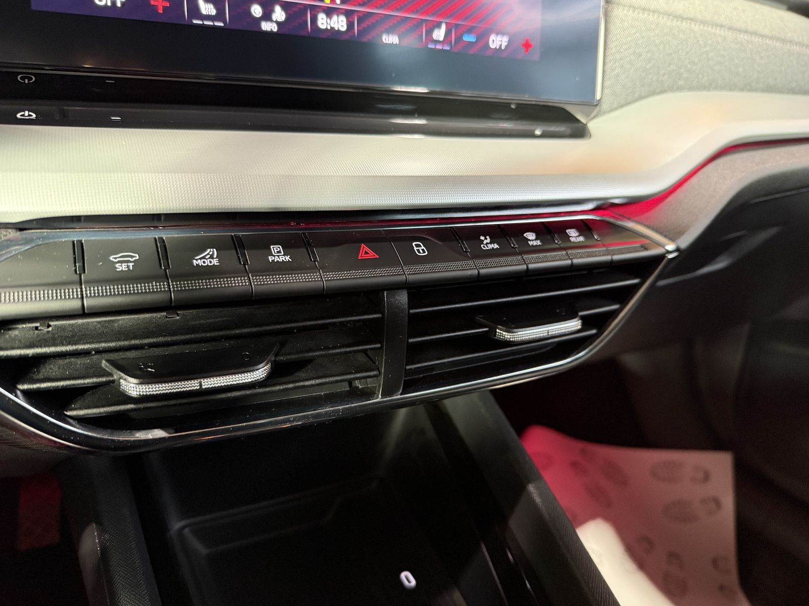 Fahrzeugabbildung SKODA Octavia Combi 2,0TDI Style DSG Navi*LED*Head*Kam