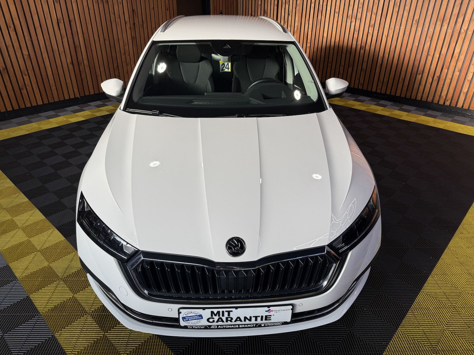 Fahrzeugabbildung SKODA Octavia Combi 2,0TDI Style DSG Navi*LED*Head*Kam