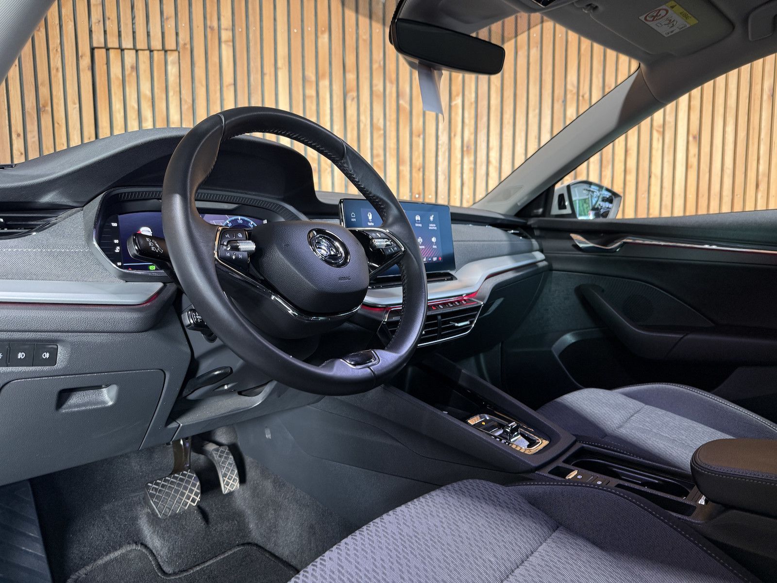 Fahrzeugabbildung SKODA Octavia Combi 2,0TDI Style DSG Navi*LED*Head*Kam