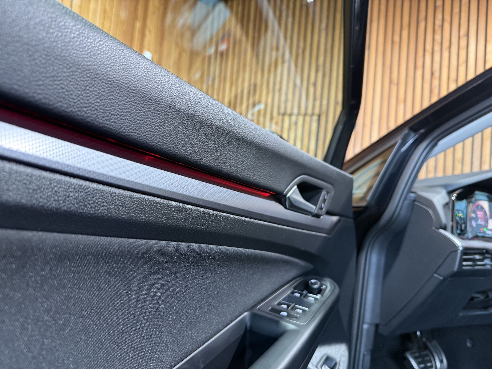 Fahrzeugabbildung Volkswagen Golf Variant 2,0 TDI DSG *Navi*LED*Virt*Kam*Keyl