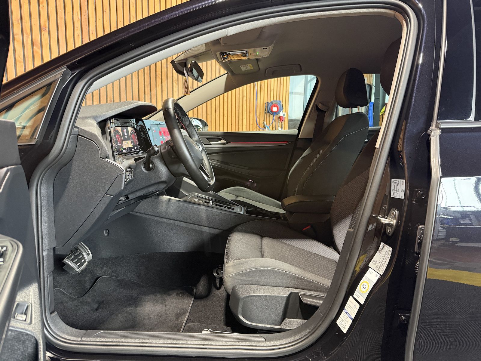Fahrzeugabbildung Volkswagen Golf Variant 2,0 TDI DSG *Navi*LED*Virt*Kam*Keyl
