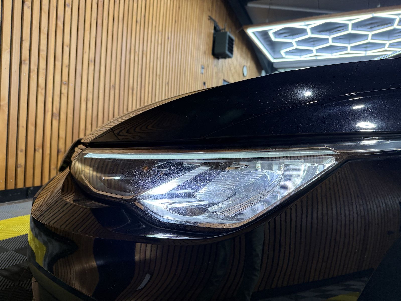 Fahrzeugabbildung Volkswagen Golf Variant 2,0 TDI DSG *Navi*LED*Virt*Kam*Keyl