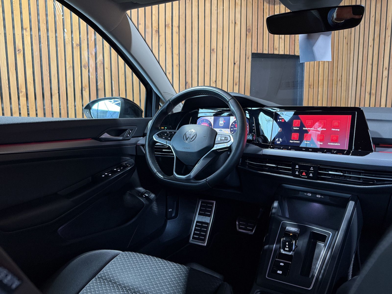 Fahrzeugabbildung Volkswagen Golf Variant 2,0 TDI DSG *Navi*LED*Virt*Kam*Keyl