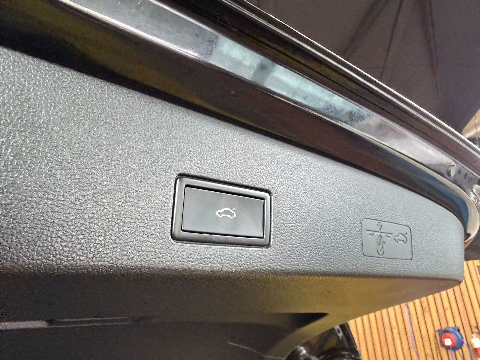 Fahrzeugabbildung Volkswagen Golf Variant 2,0 TDI DSG *Navi*LED*Virt*Kam*Keyl