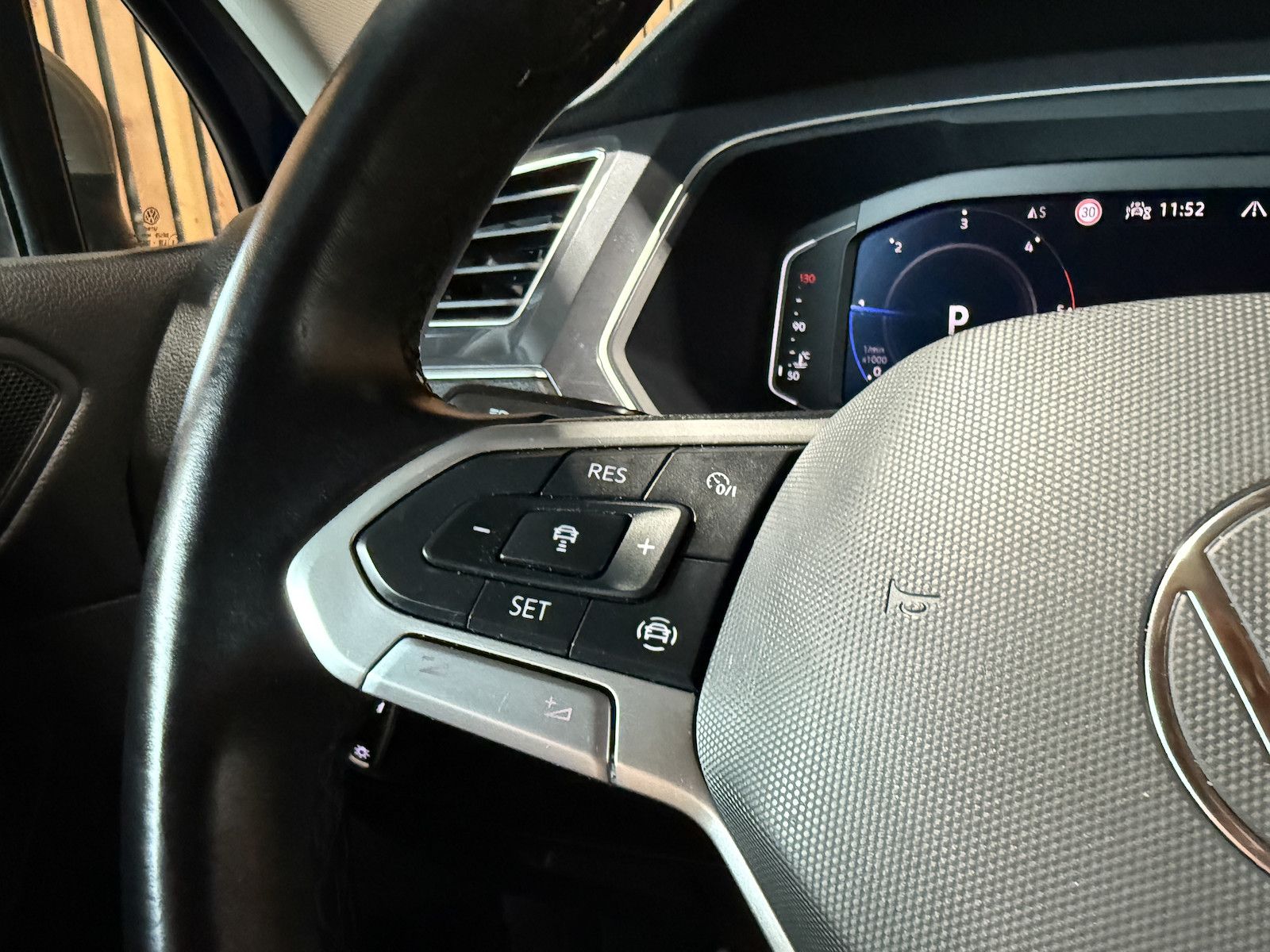 Fahrzeugabbildung Volkswagen Tiguan Allspace 2,0 TDI DSG *Navi+*7-Si*AHK*Kam*