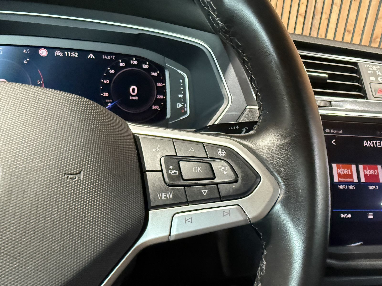 Fahrzeugabbildung Volkswagen Tiguan Allspace 2,0 TDI DSG *Navi+*7-Si*AHK*Kam*