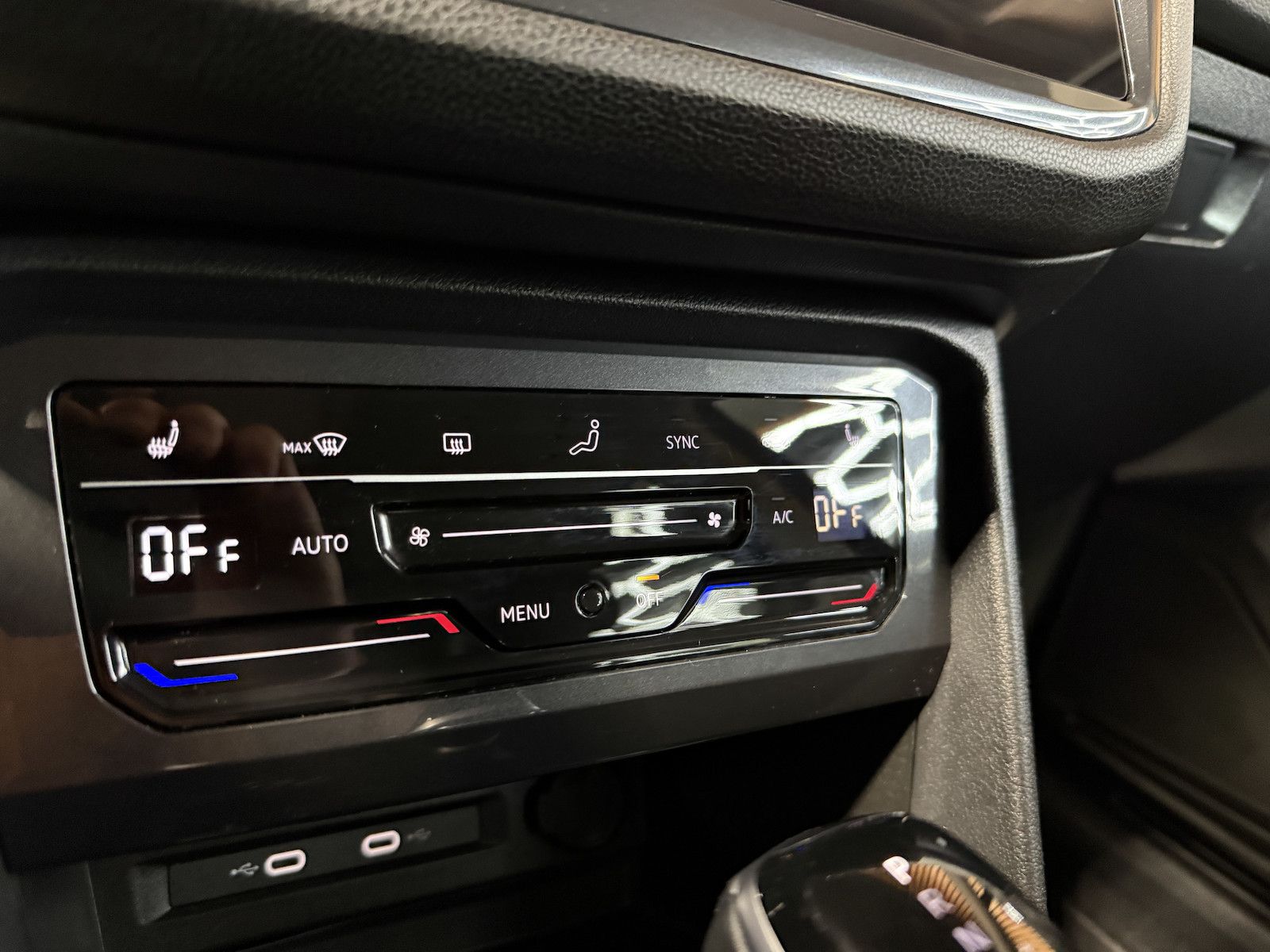 Fahrzeugabbildung Volkswagen Tiguan Allspace 2,0 TDI DSG *Navi+*7-Si*AHK*Kam*