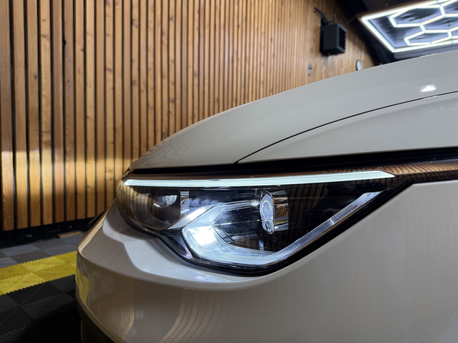 Fahrzeugabbildung Volkswagen Golf Variant 2,0 TDI Style DSG Navi*Kam*Keyl*AHK