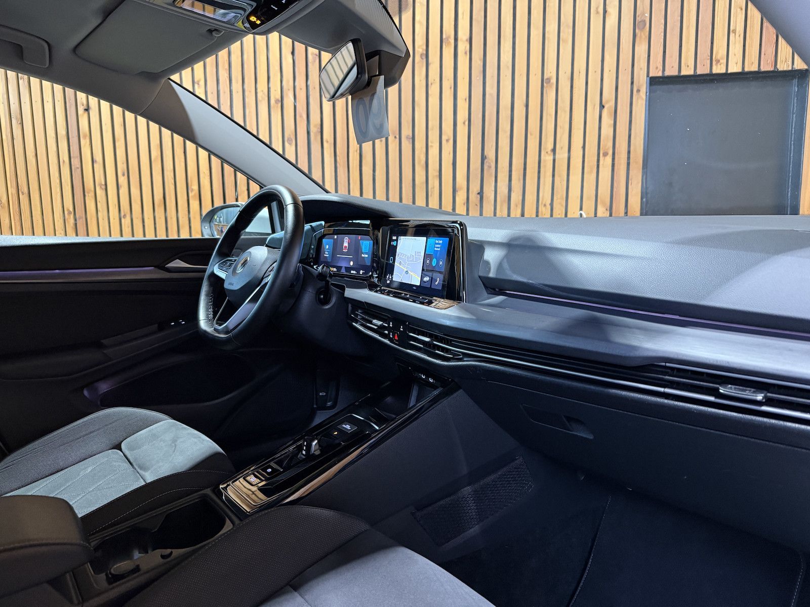 Fahrzeugabbildung Volkswagen Golf Variant 2,0 TDI Style DSG Navi*Kam*Keyl*AHK