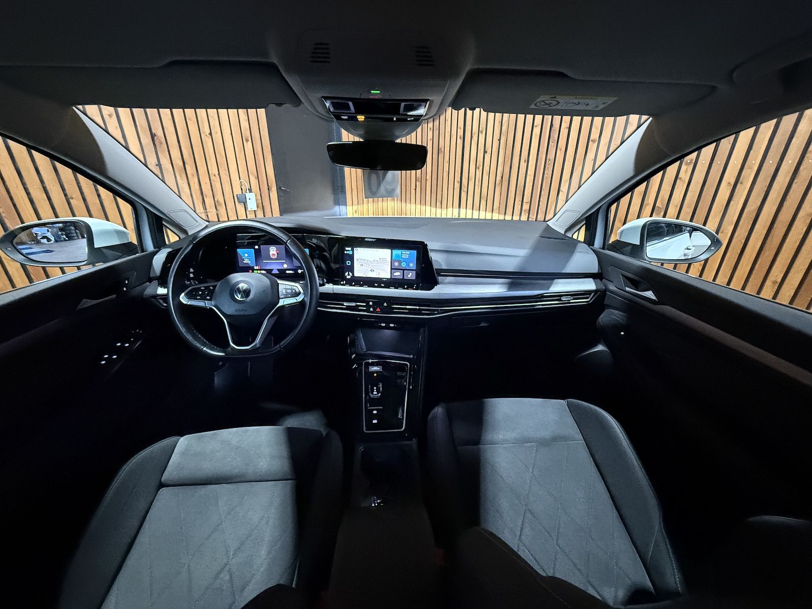 Fahrzeugabbildung Volkswagen Golf Variant 2,0 TDI Style DSG Navi*Kam*Keyl*AHK