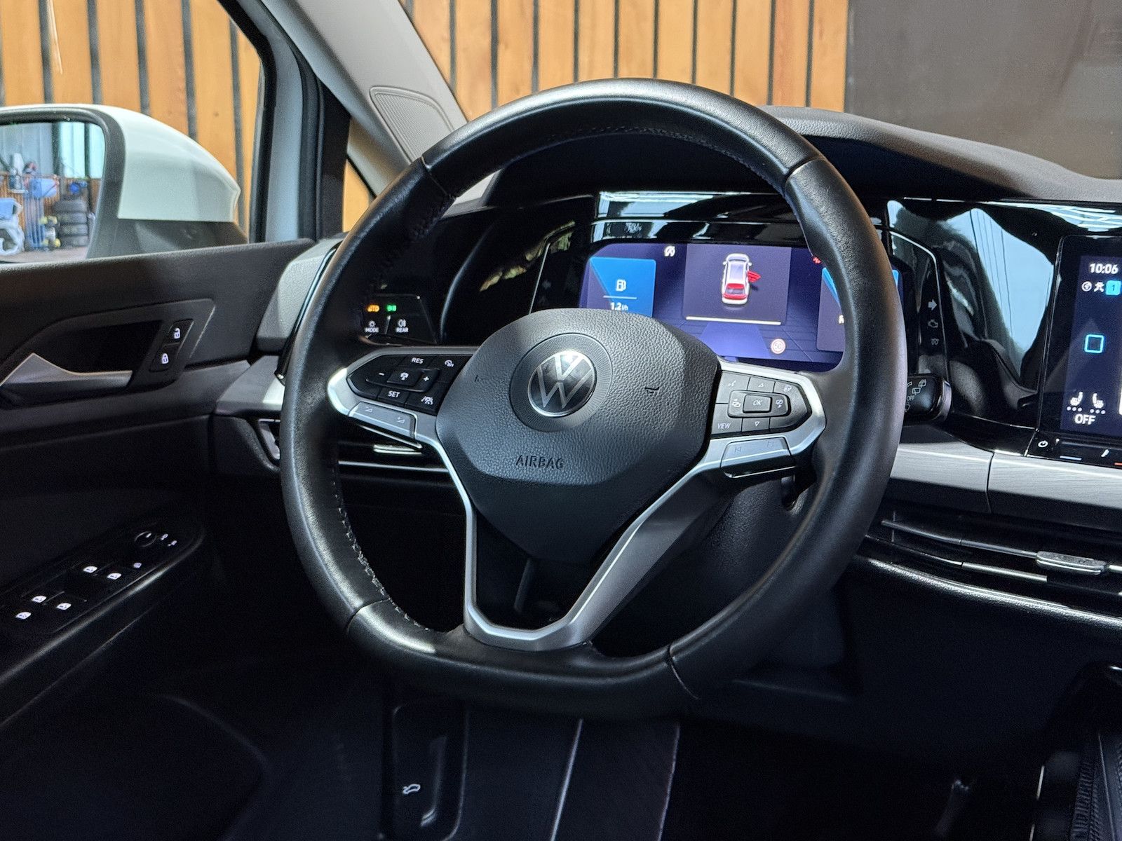 Fahrzeugabbildung Volkswagen Golf Variant 2,0 TDI Style DSG Navi*Kam*Keyl*AHK