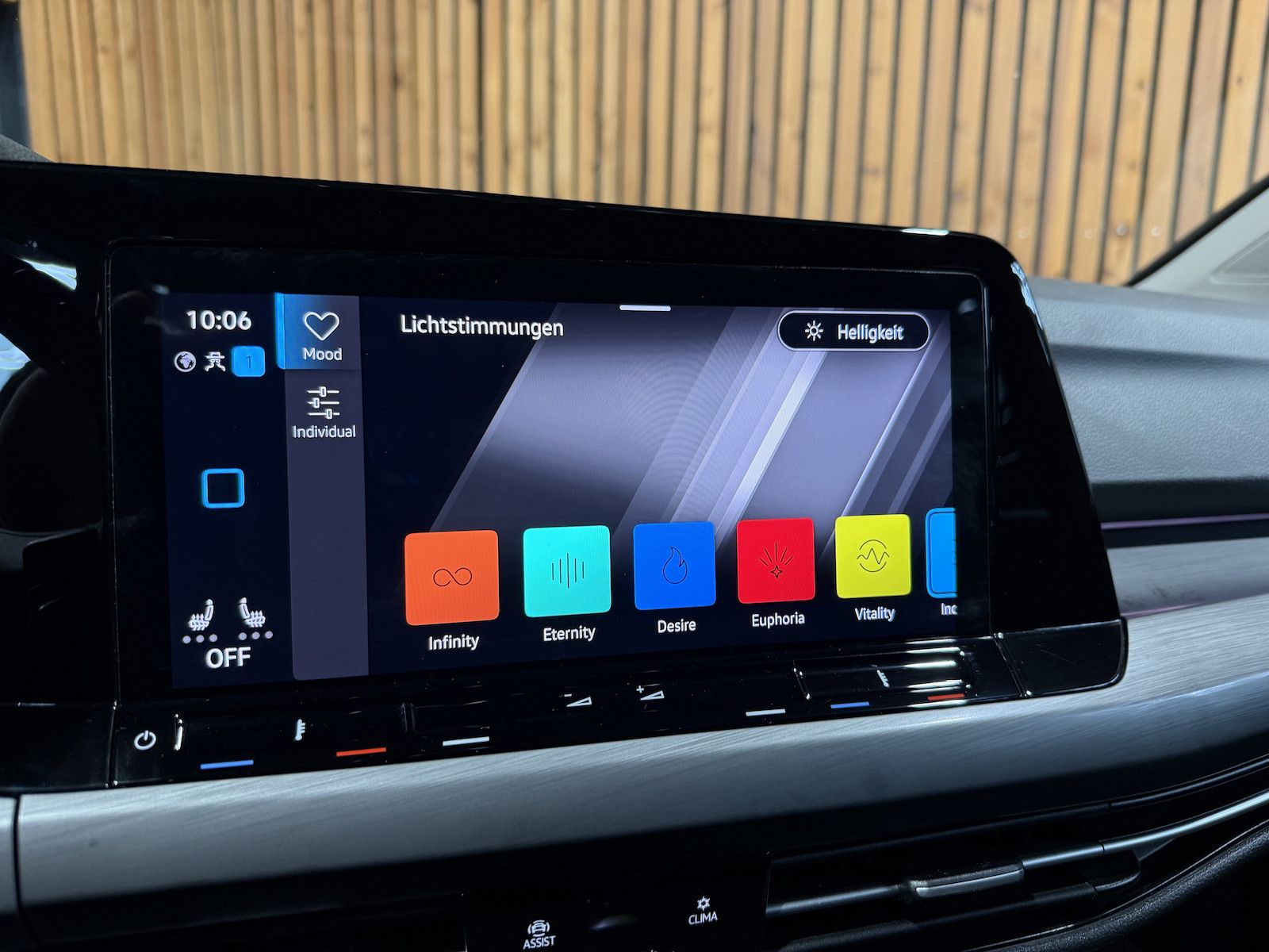 Fahrzeugabbildung Volkswagen Golf Variant 2,0 TDI Style DSG Navi*Kam*Keyl*AHK
