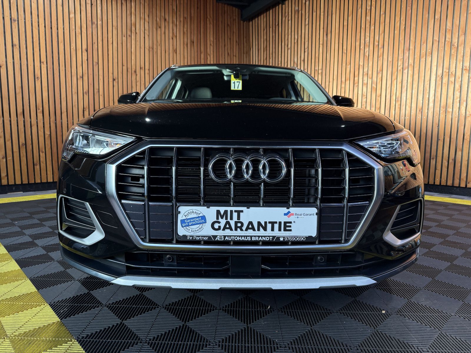 Fahrzeugabbildung Audi Q3 35TDI advanced Aut. Navi+*LED*Virtual*Kam*AHK