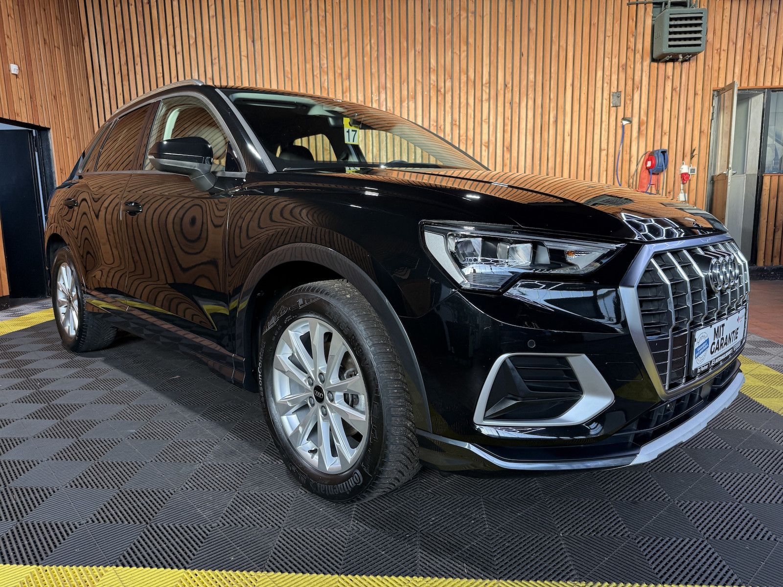 Fahrzeugabbildung Audi Q3 35TDI advanced Aut. Navi+*LED*Virtual*Kam*AHK
