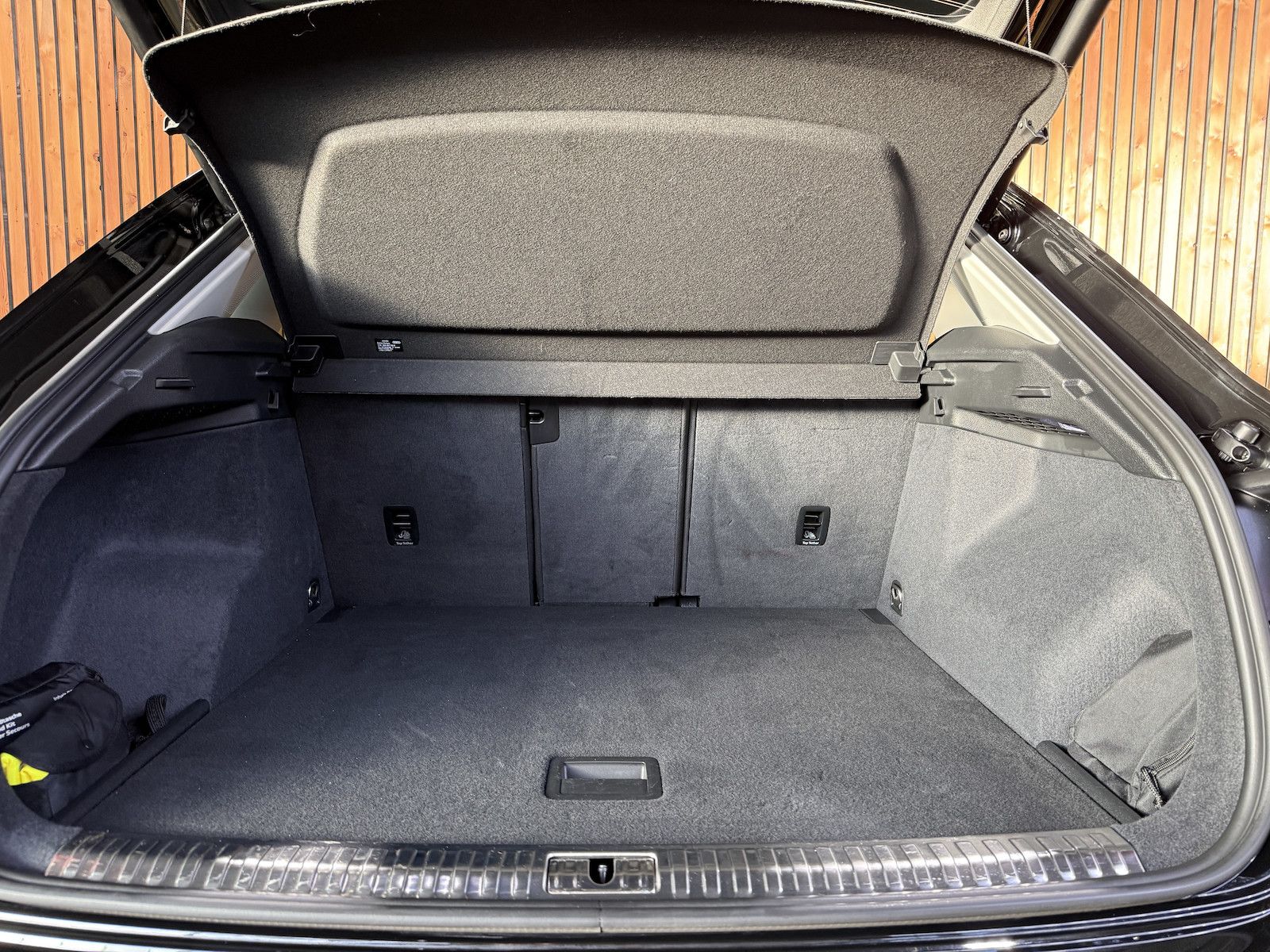 Fahrzeugabbildung Audi Q3 35TDI advanced Aut. Navi+*LED*Virtual*Kam*AHK