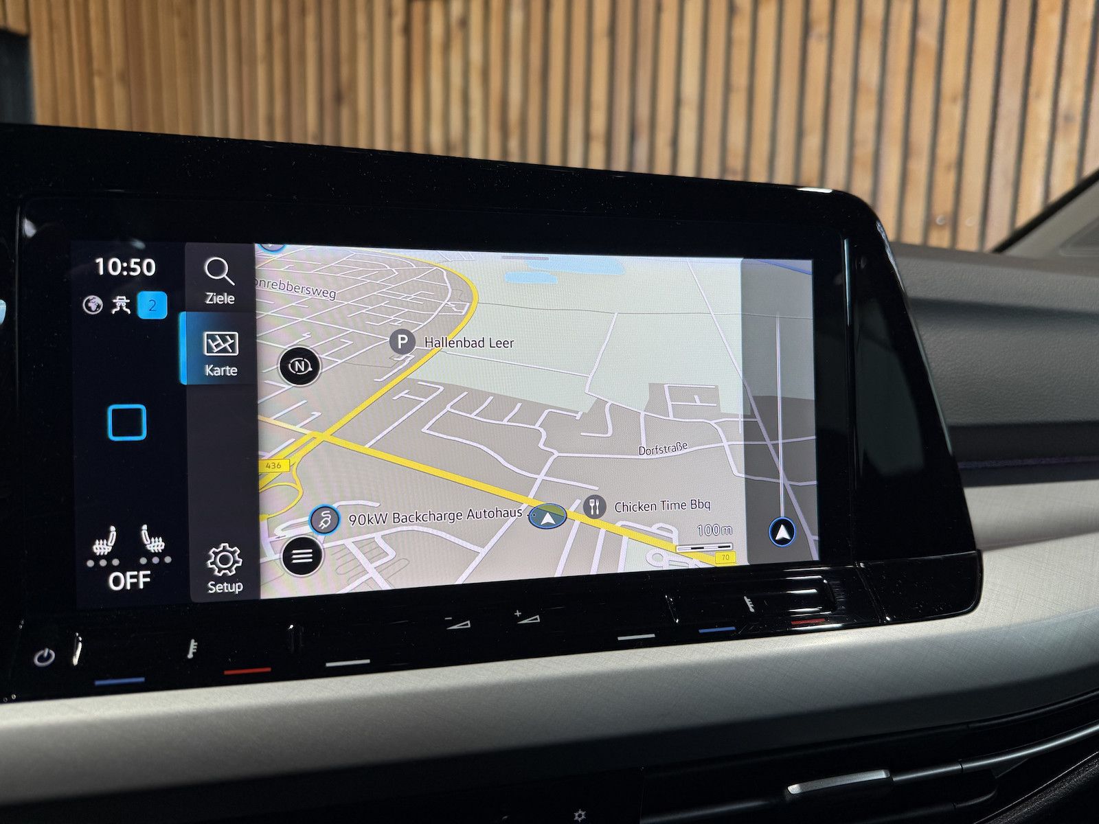 Fahrzeugabbildung Volkswagen Golf Variant 1,5 eTSI DSG Life *Navi*Virual*LED*