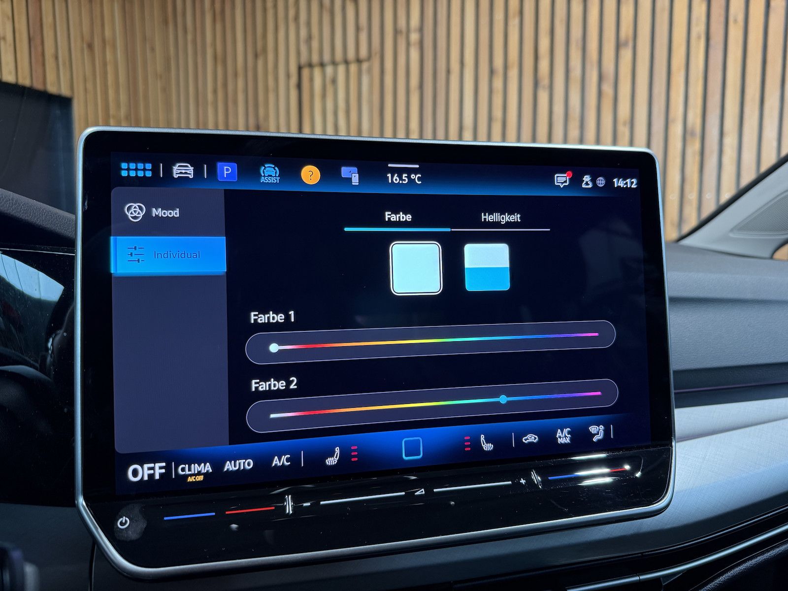 Fahrzeugabbildung Volkswagen Golf Variant 1,5 eTSI Facelift *Navi*AHK*LED*Kam