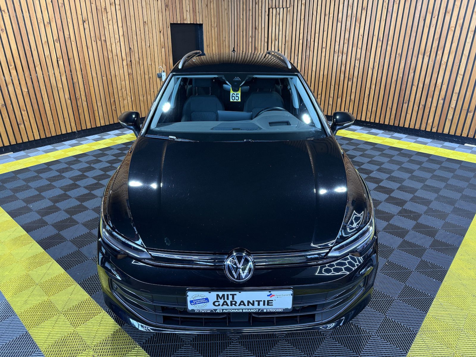 Fahrzeugabbildung Volkswagen Golf Variant 1,5 eTSI Facelift *Navi*AHK*LED*Kam