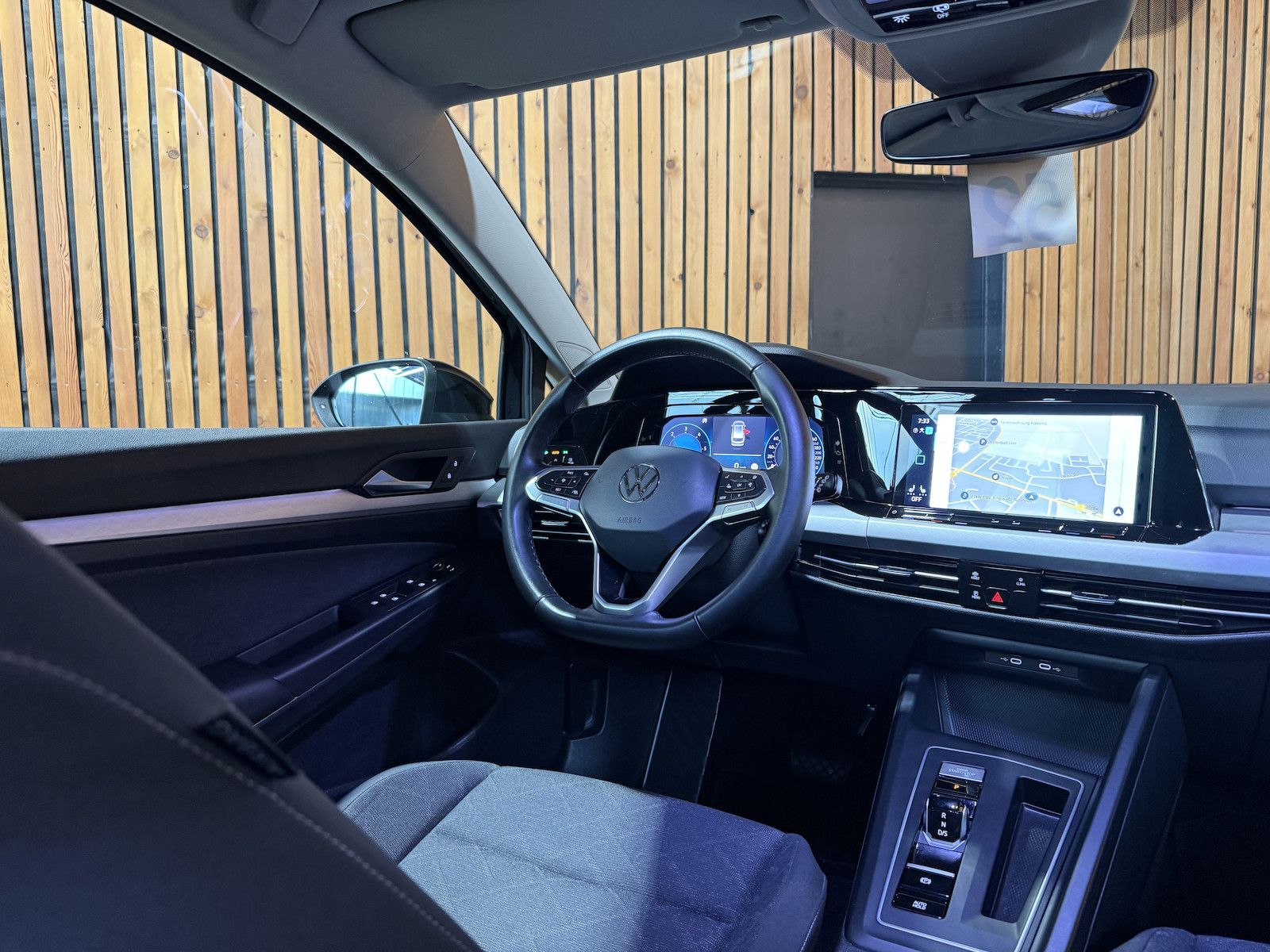 Fahrzeugabbildung Volkswagen Golf Variant 2,0 TDI Life DSG *Navi*LED*Kam*App*