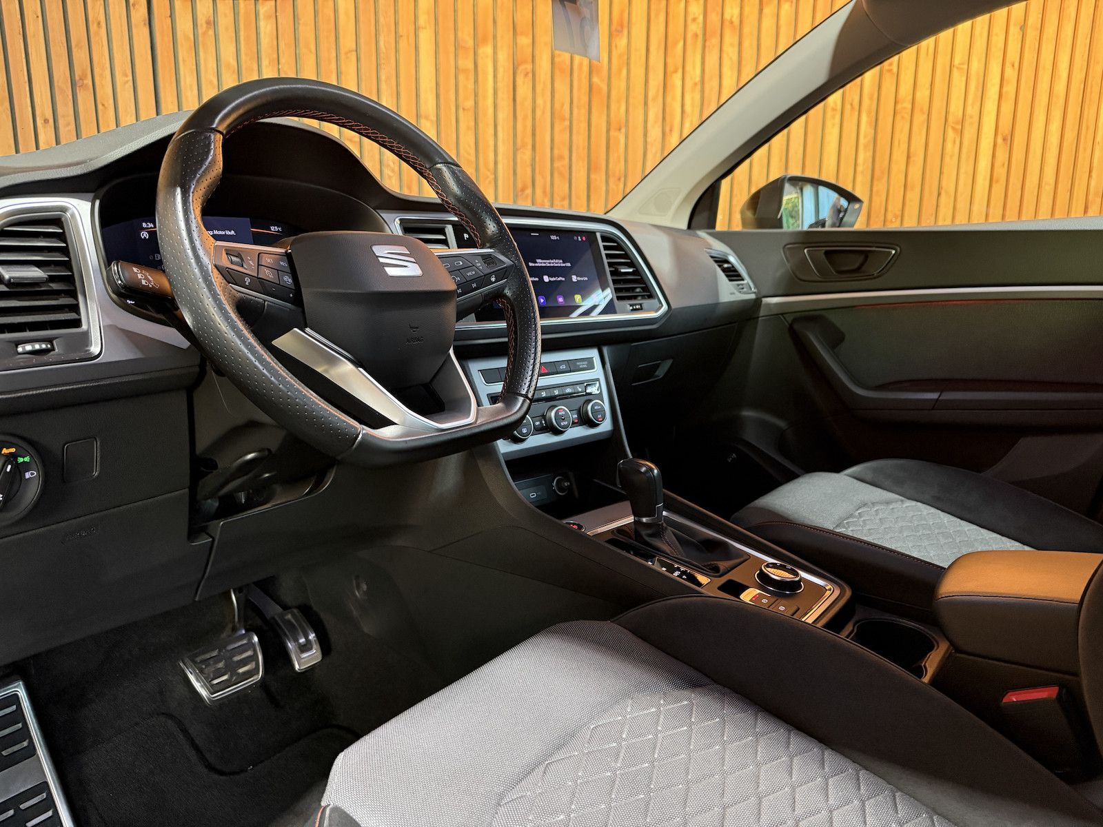 Fahrzeugabbildung SEAT Ateca 2,0 TDI FR DSG Navi*LED*Kam*Virt*AHK*Beats